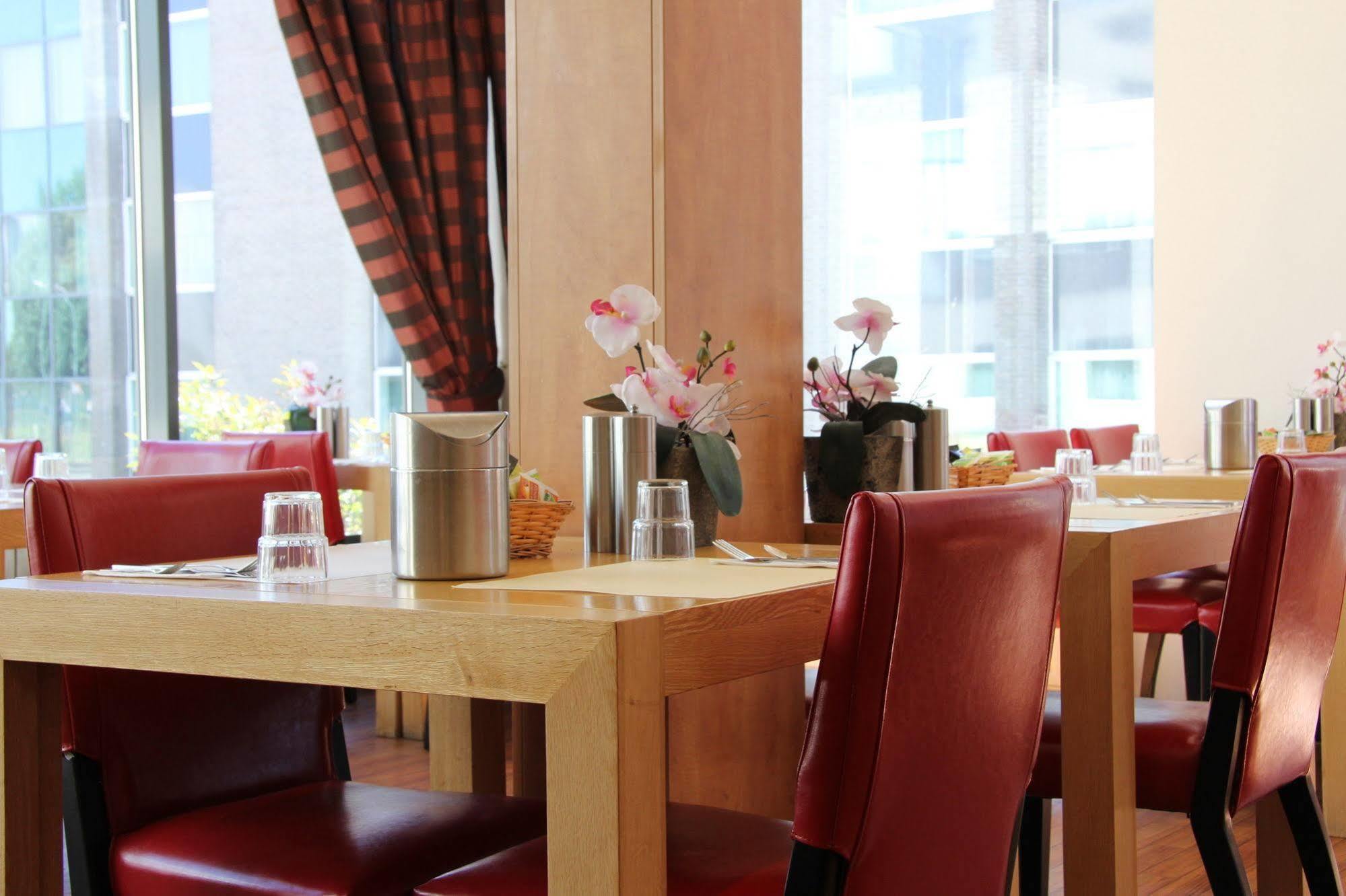 Hotel Western Amsterdam Airport 4*